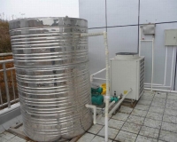 圆柱型保温水箱5