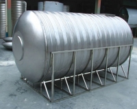 卧式圆柱形不锈钢生活水箱